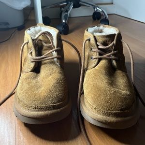 Women’s Ugg Neumel Short Boot in Chestnut